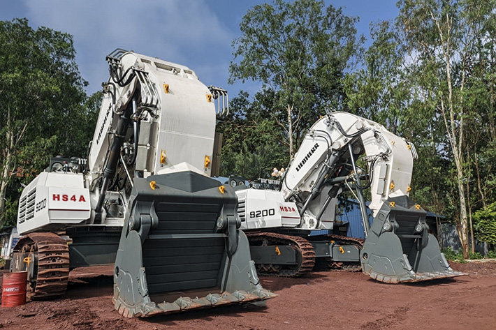 Two Liebherr R 9200 for NMDC iron mines in India